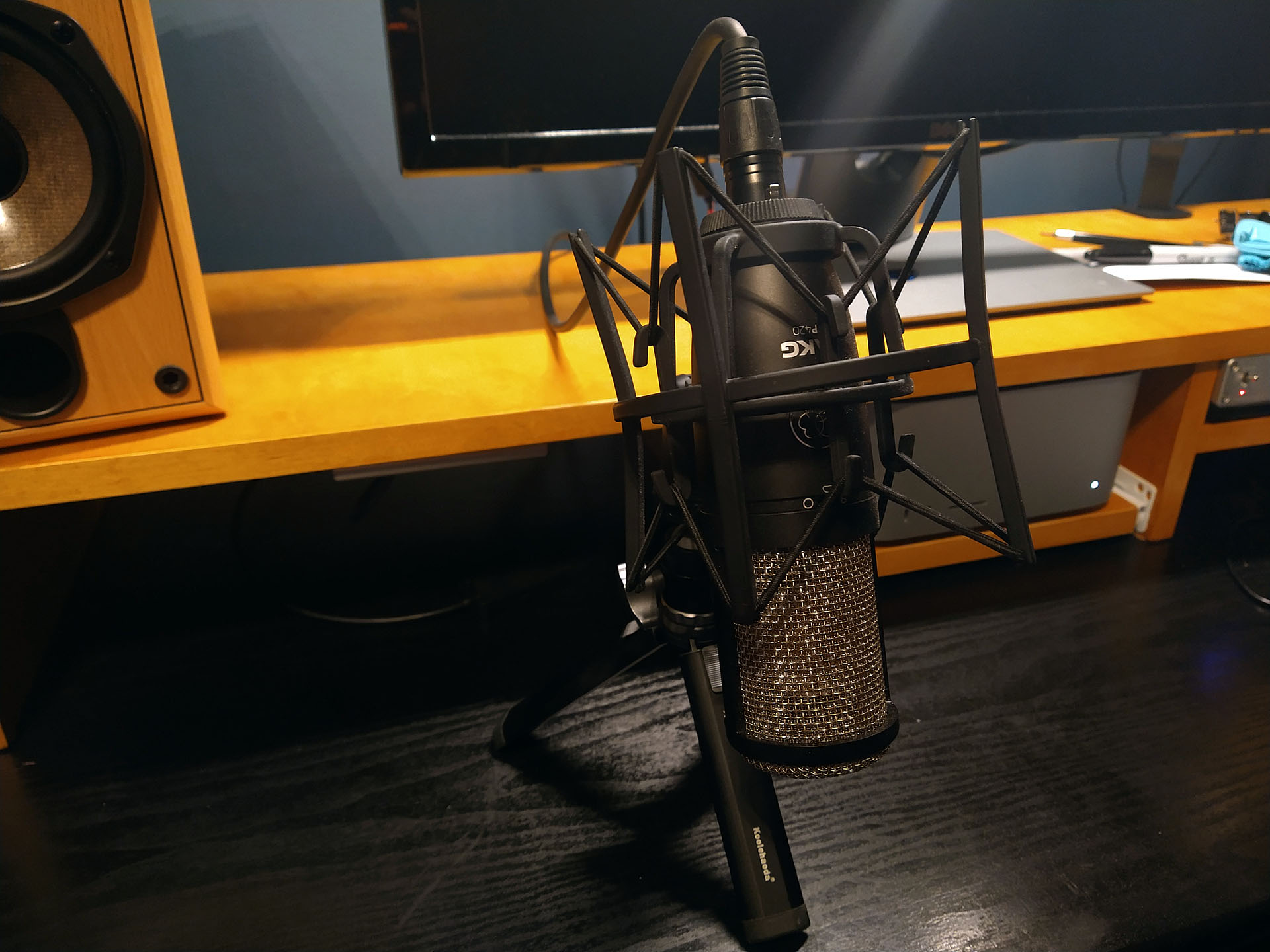 Image of microphone on desk